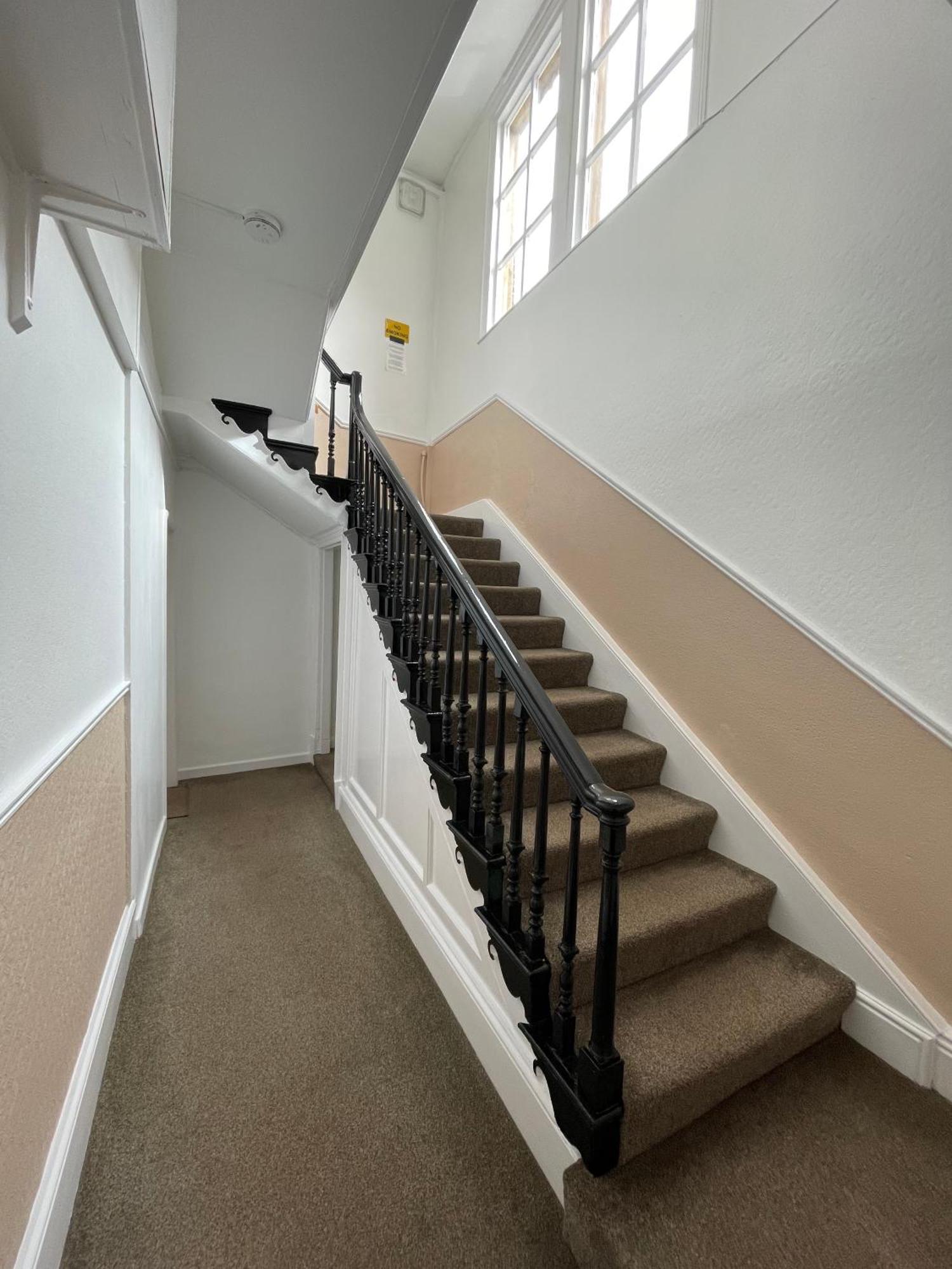Stay In Yeovil Town Centre, Large 2 Bd Apt With Parking, Sleeps 4 מראה חיצוני תמונה